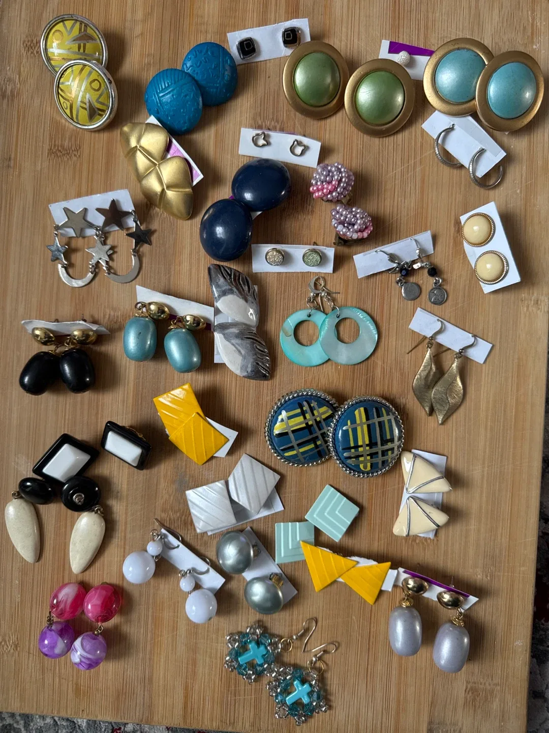 Assorted Vintage Earrings “#clean out”. image indicator(2)