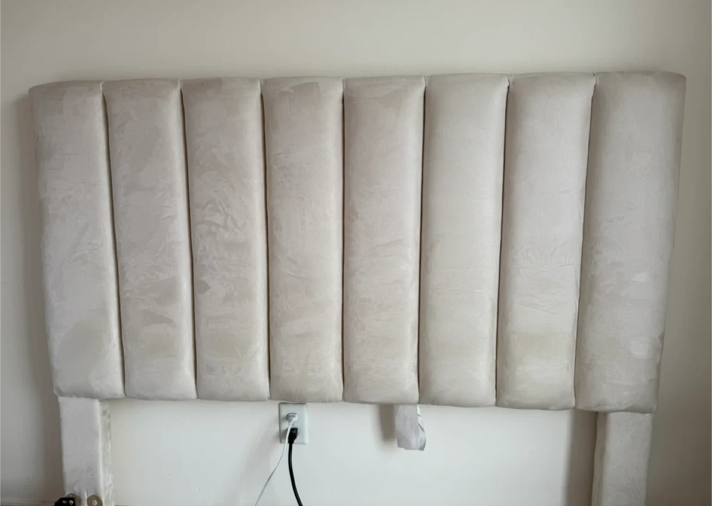 Queen velour headboard & black metal frame