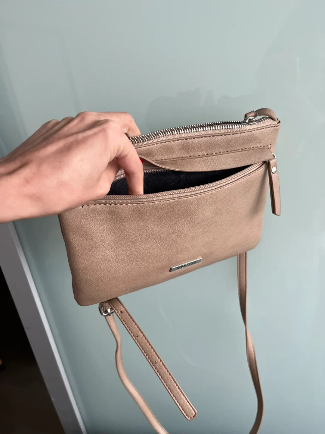 Roots 73 Beige Crossbody Bag image indicator(3)
