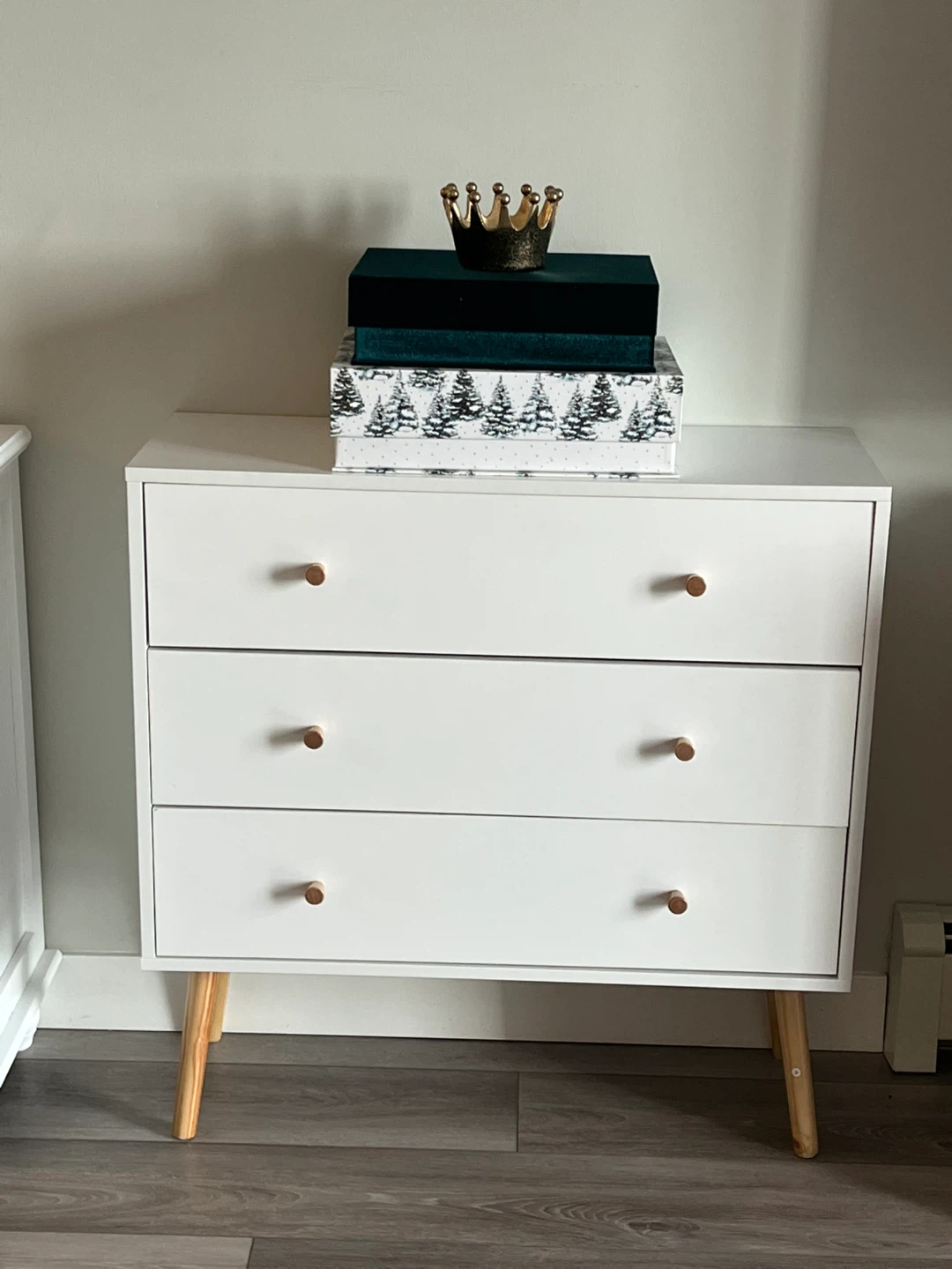 White 3-Drawer Dresser with mirror and boxes - photo 2