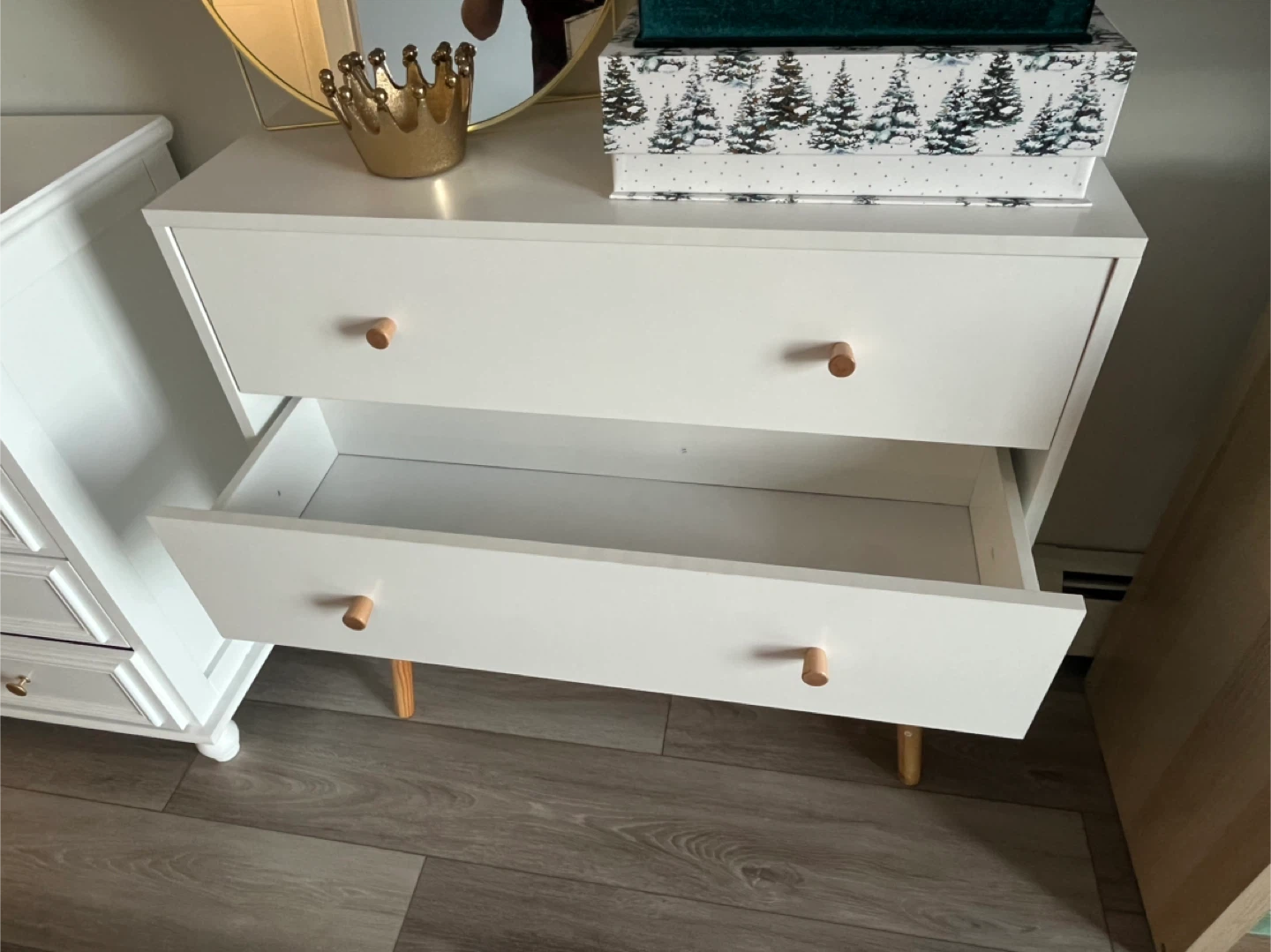 White 3-Drawer Dresser with mirror and boxes - photo 5