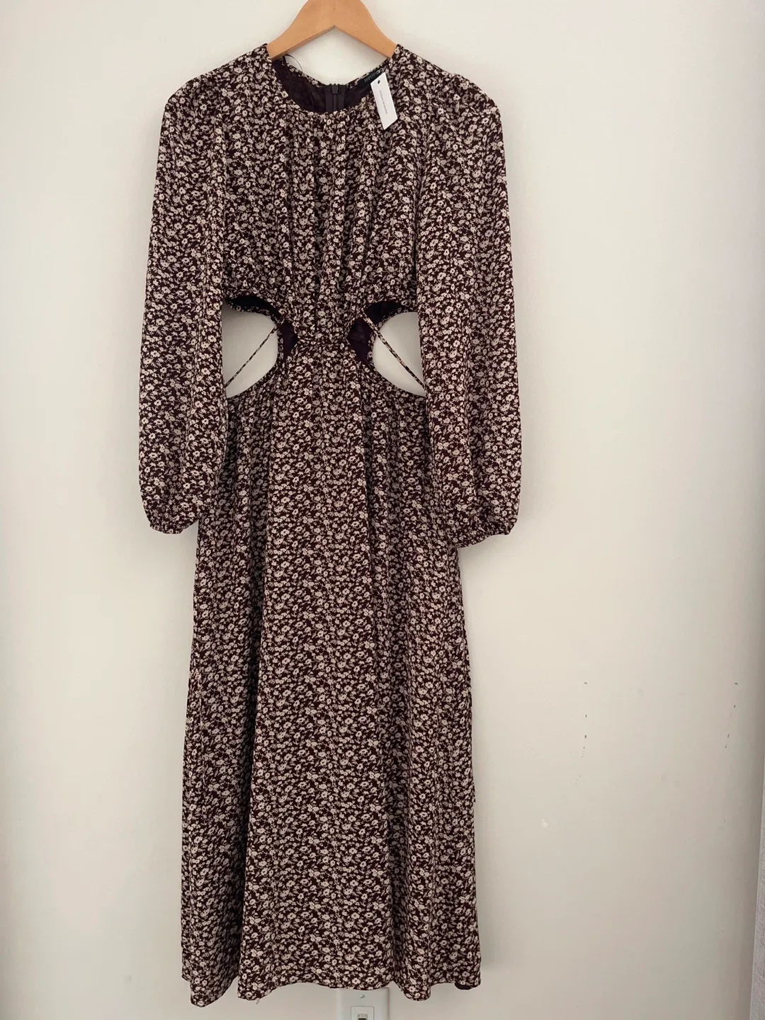 Papermoon Floral Cutout Maxi Dress - Size S image indicator(7)