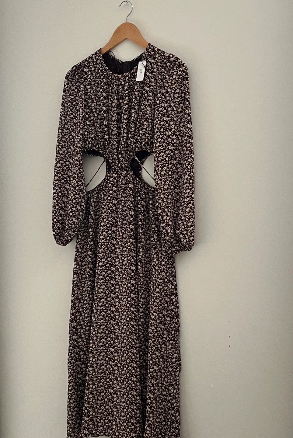 Papermoon Floral Cutout Maxi Dress - Size S image indicator(8)