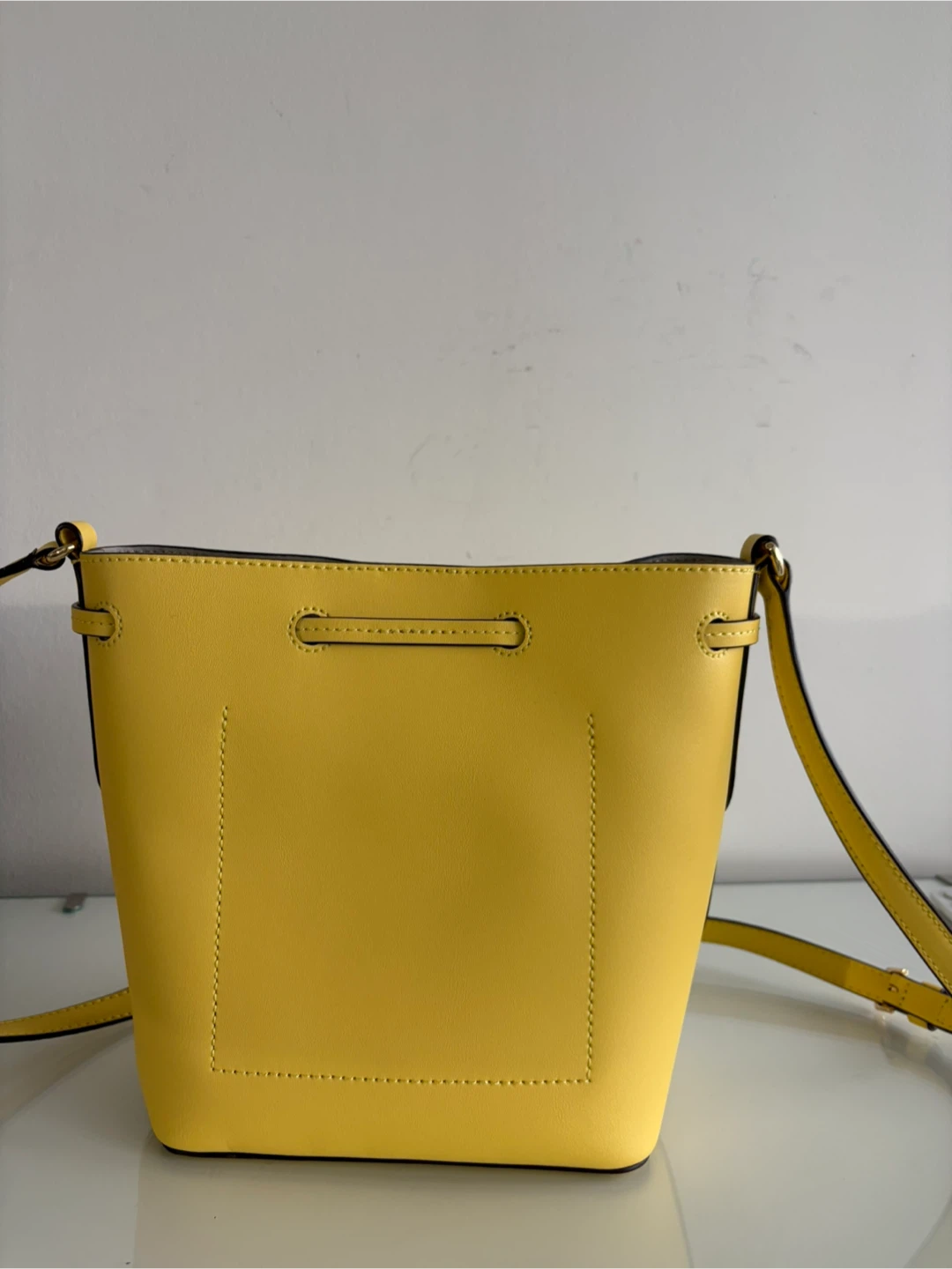 Lauren Ralph Lauren Yellow Leather Bucket Bag - photo 2