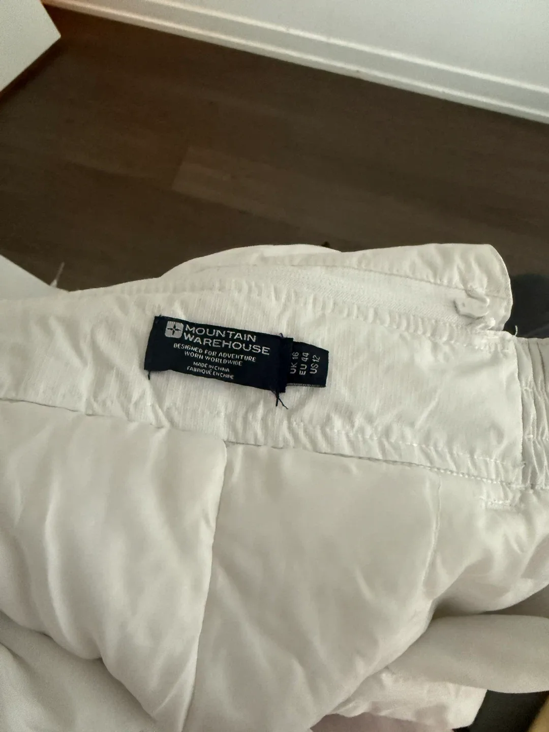 Women’s Insulated Ski Pants  (Size 16 / US 12) image indicator(3)