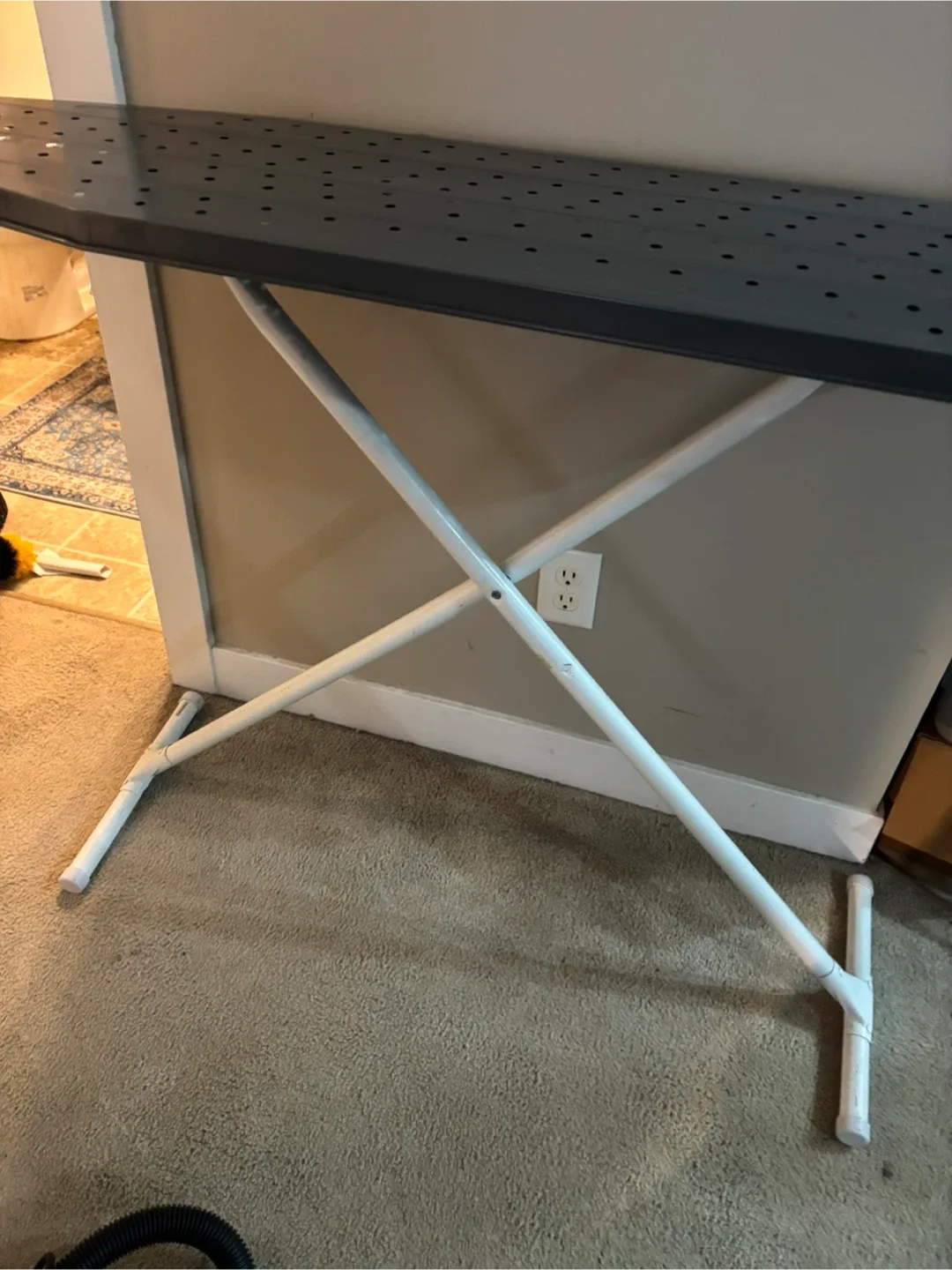 Ironing Board - Grey image indicator(2)