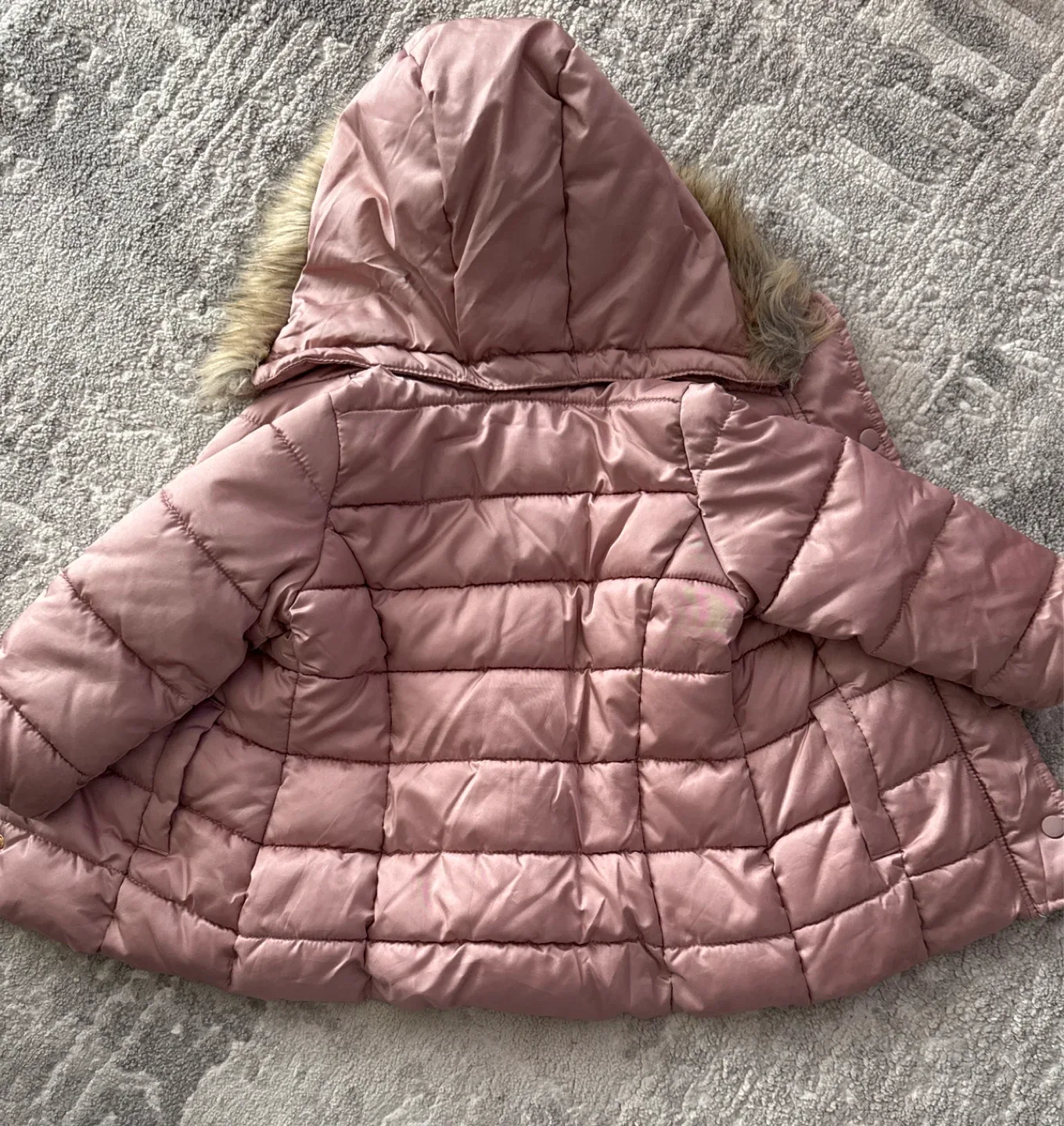H&M Pink Puffer Jacket - Size 2-3Y image indicator(3)
