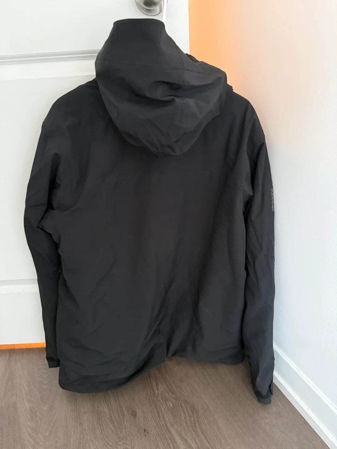 Men’s Black Waterproof Jacket – Size M image indicator(2)