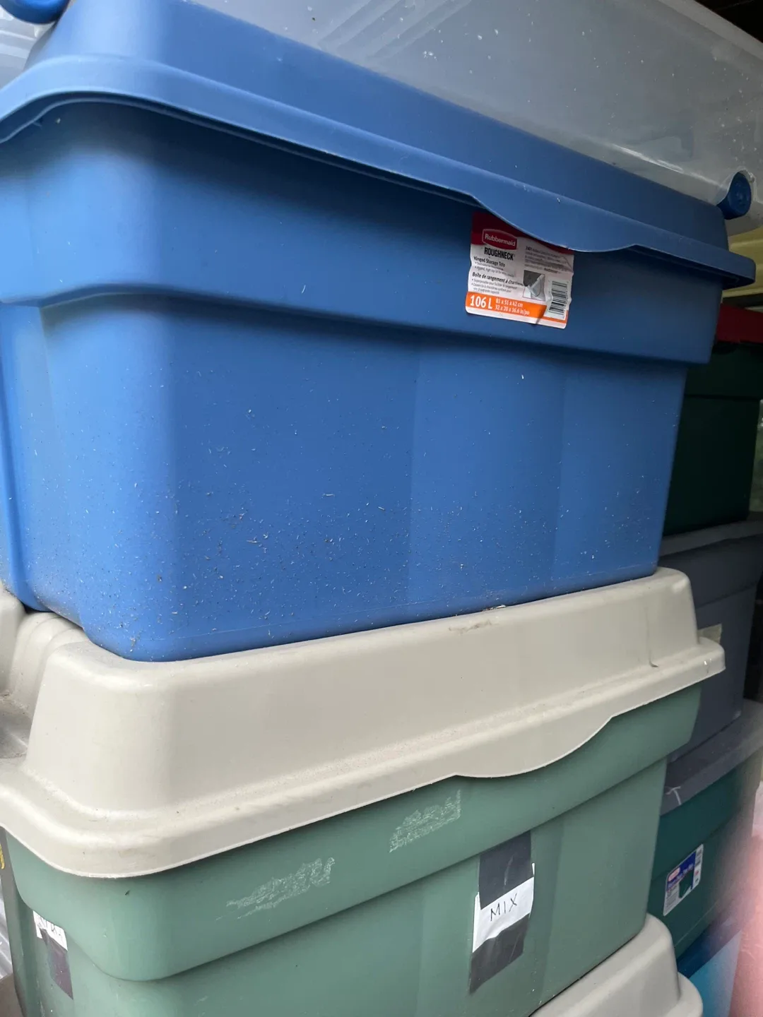 Sterilite 33 Gallon Heavy Duty Tote Box image indicator(3)