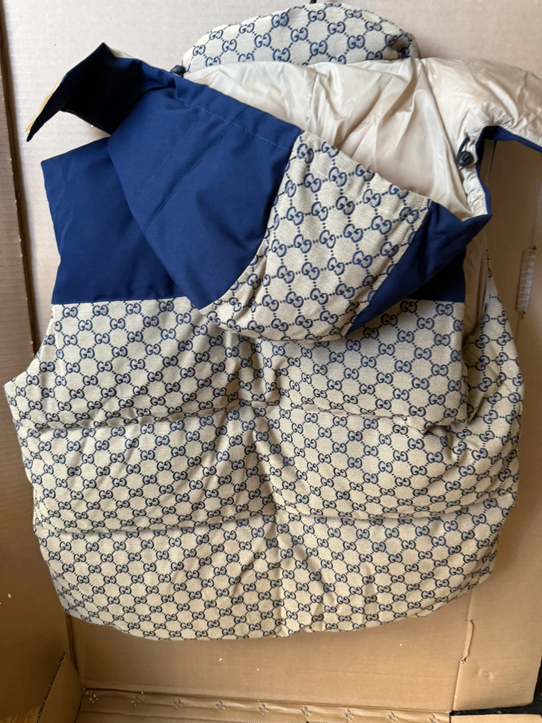 Men’s Gucci vest #Cleanout