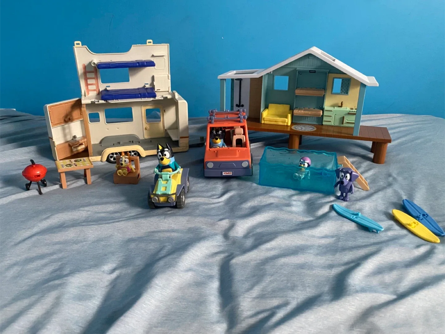 Bluey Family Home & Caravan Playset