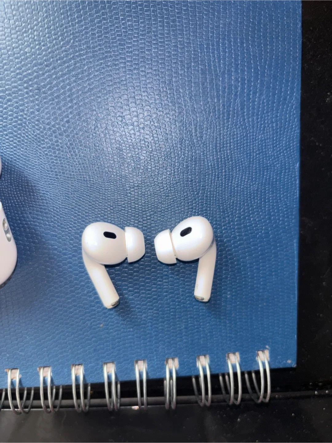 Apple Airpods Pro 2nd Generation image indicator(3)