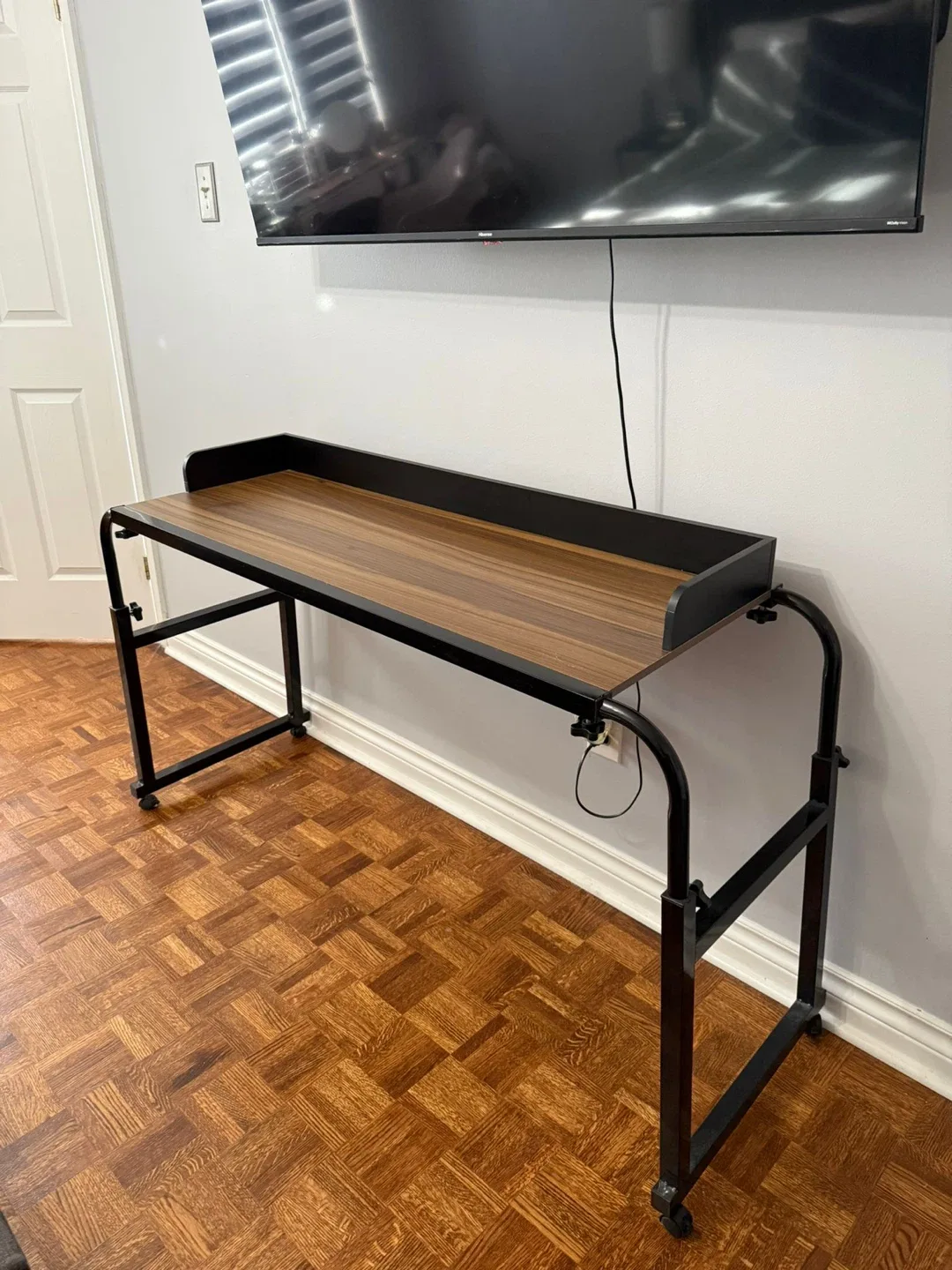 Over the bed Wooden Desk image indicator(3)