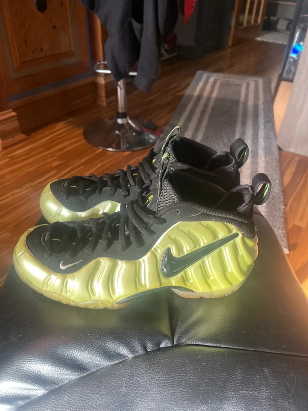 Nike Air Foamposite One Electric Green image indicator(3)