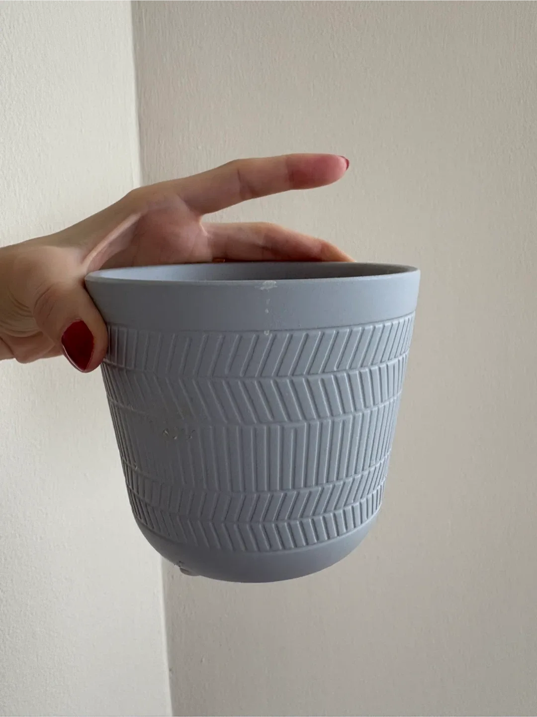 Small Grey Plant Pot image indicator(2)