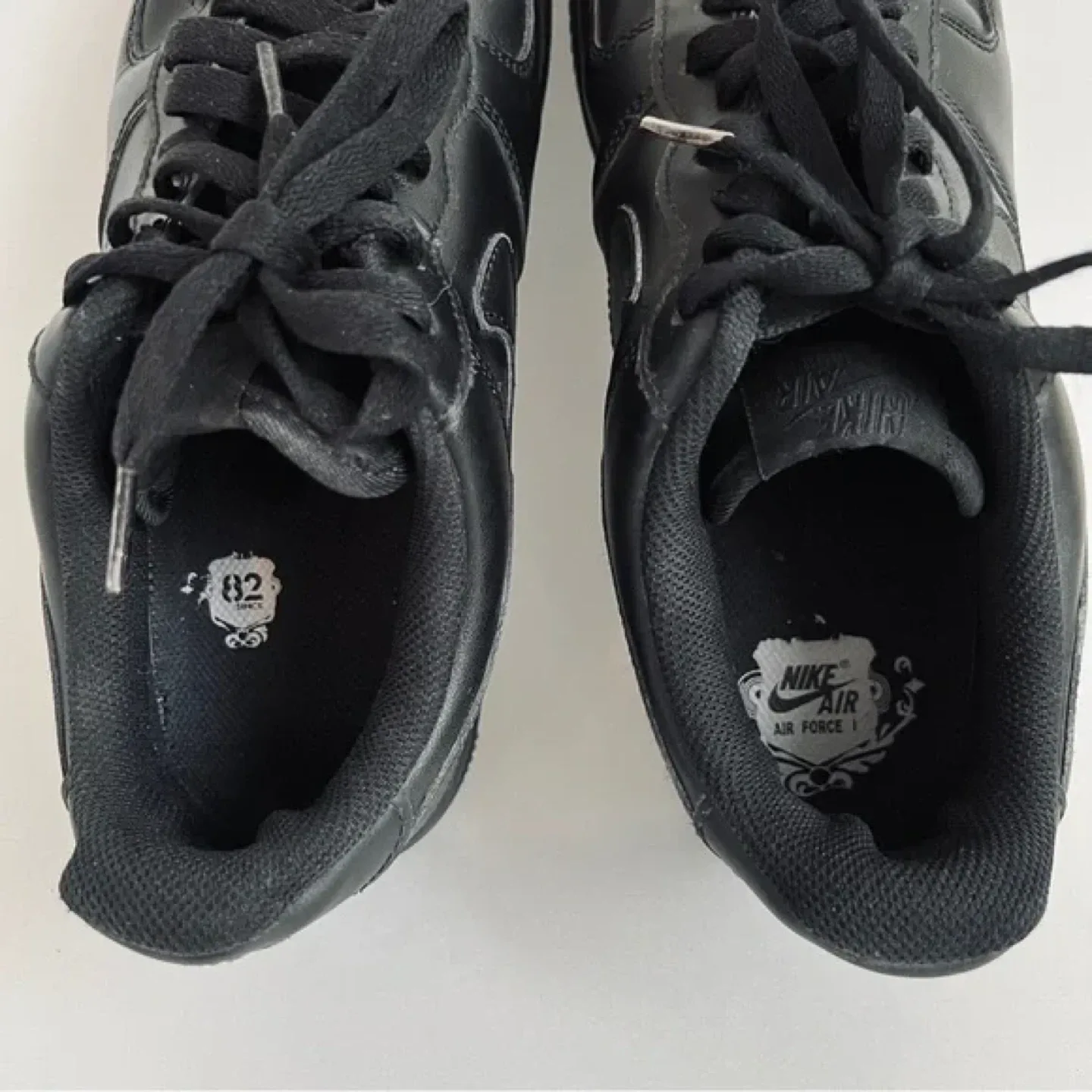 Nike Air Force 1 '07 Women's All Black size 10 image indicator(5)