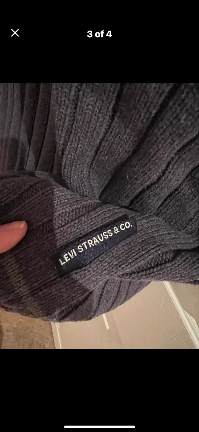 Levi Strauss & Co. Knit Vest - Size M image indicator(4)