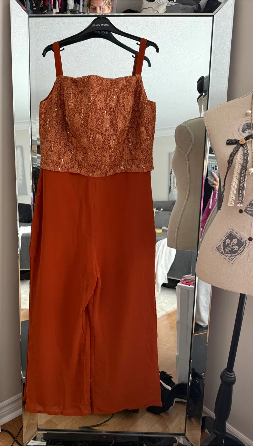 NWT Orange Pant Suit size 14