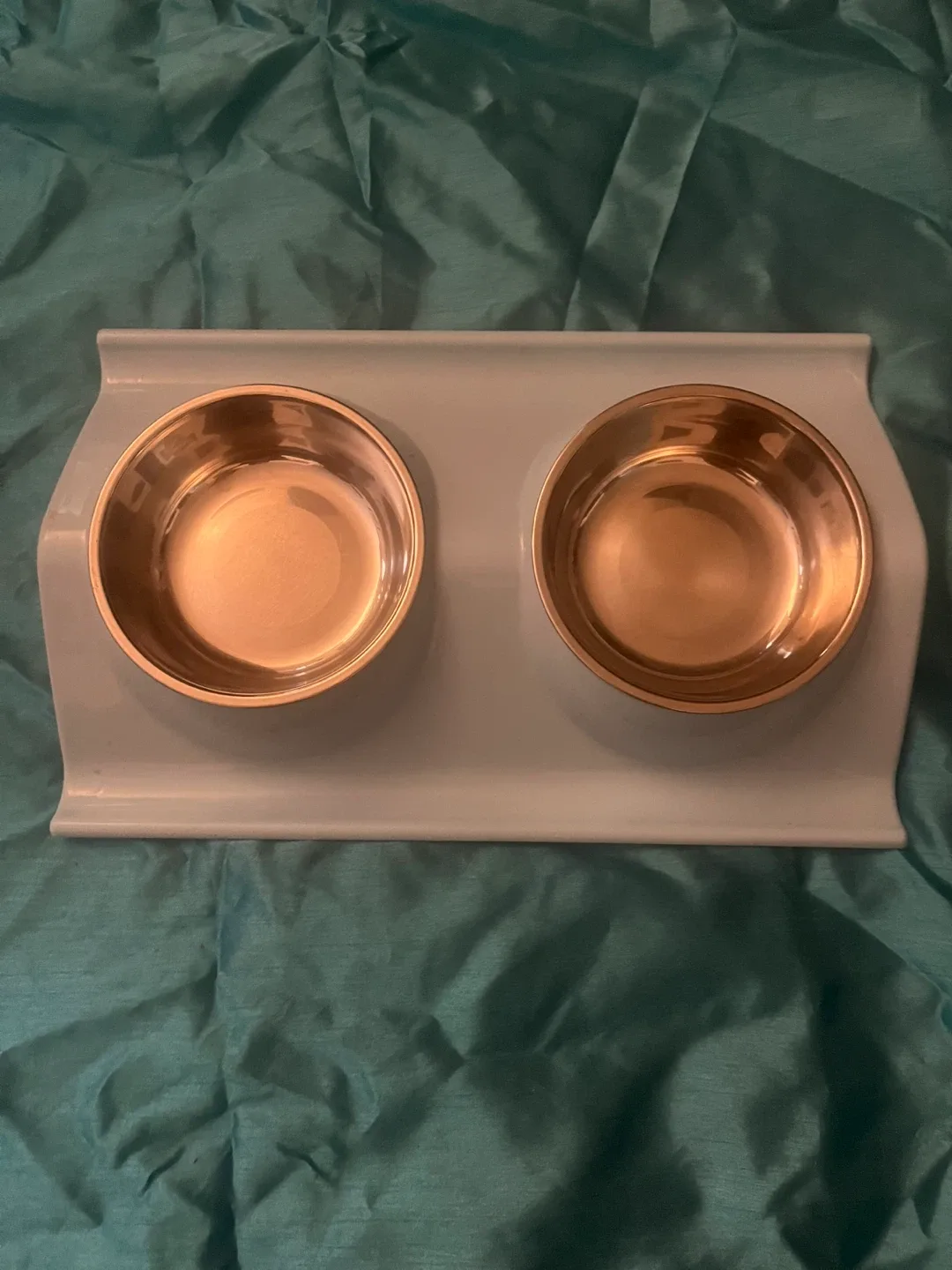Double Pet Bowls image indicator(2)