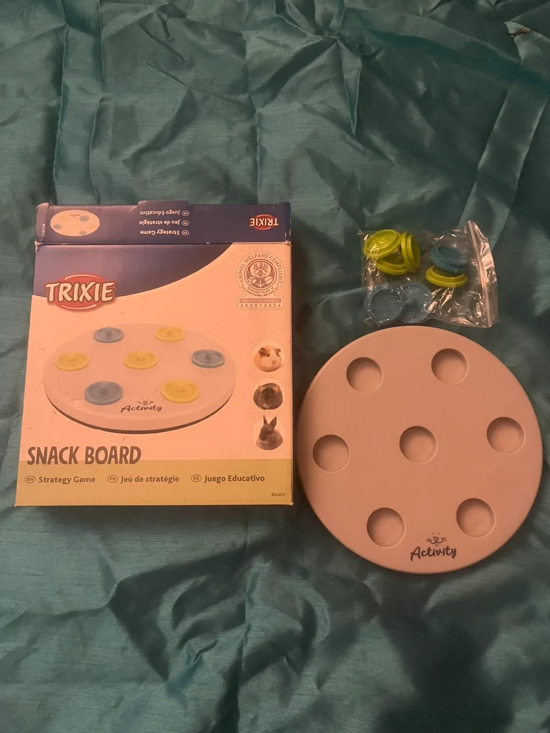 Trixie Snack Board Strategy Game image indicator(2)