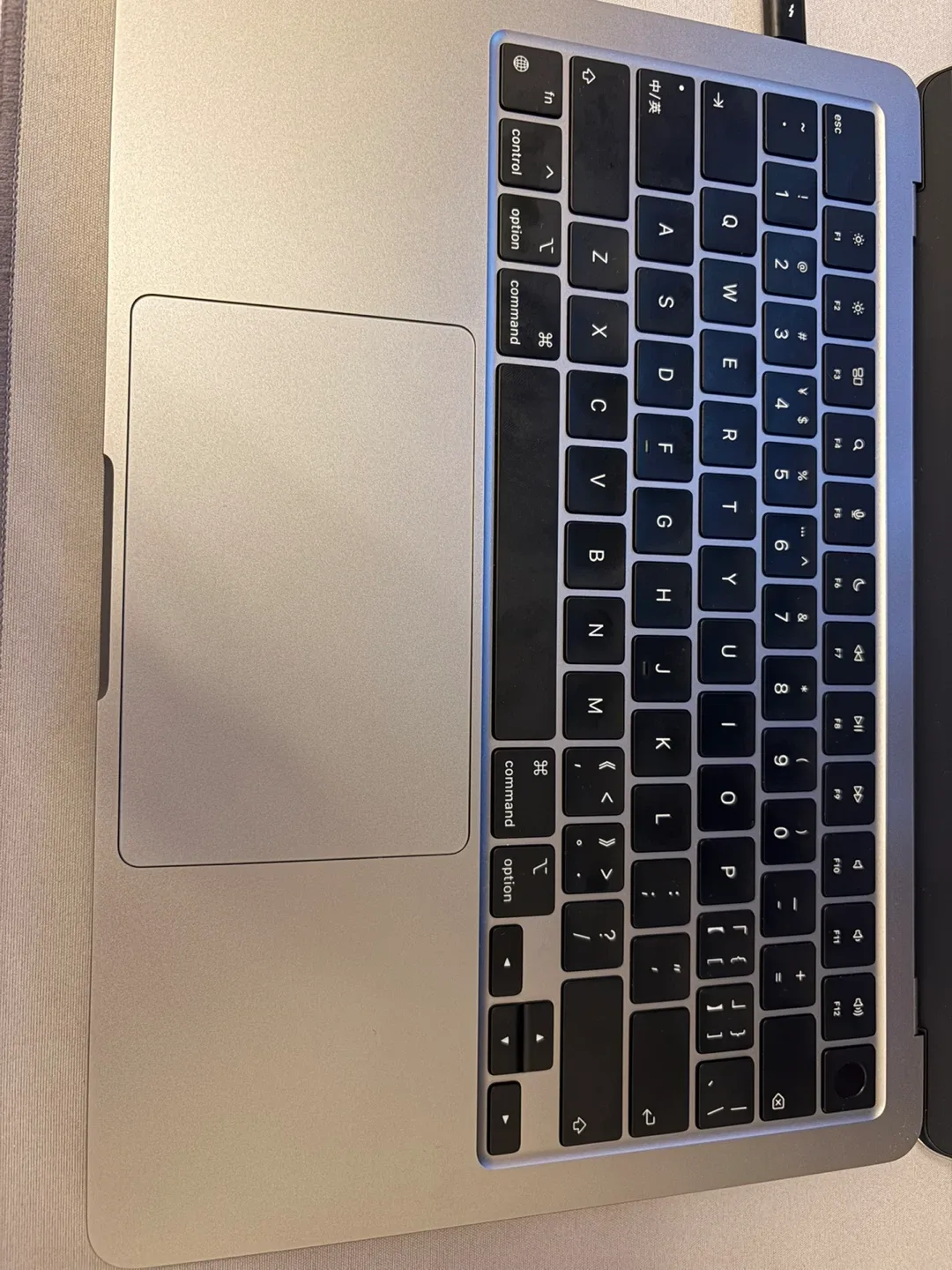 Apple MacBook Air M2, 16GB Memory image indicator(7)