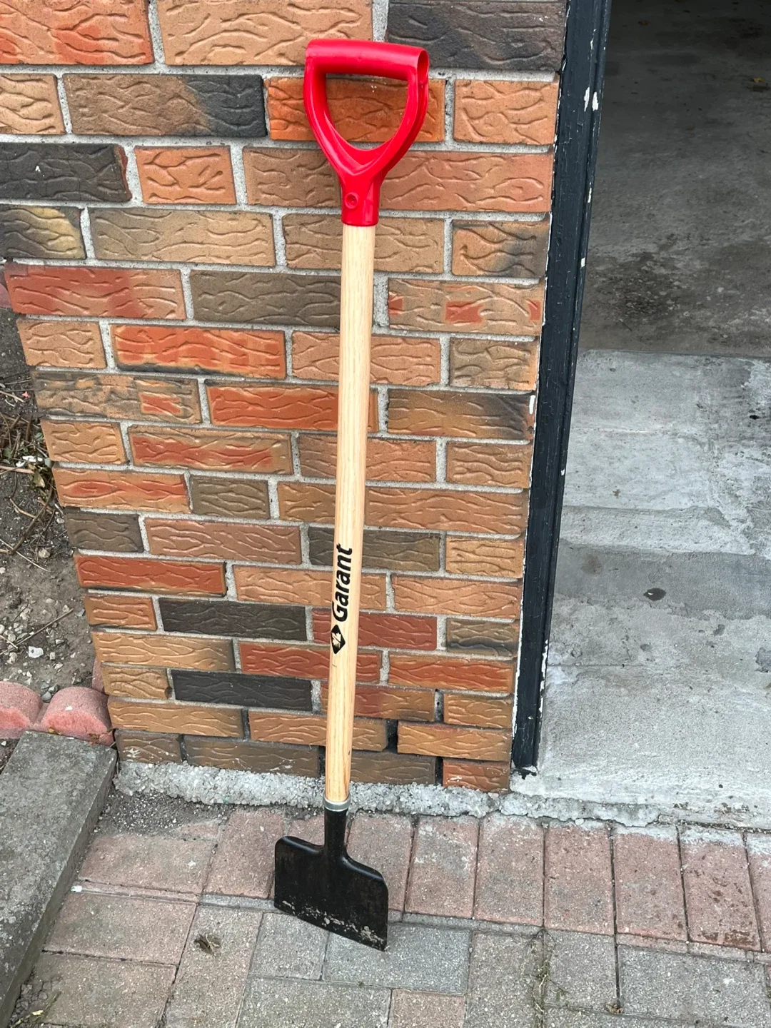 Garant Square Shovel image indicator(2)