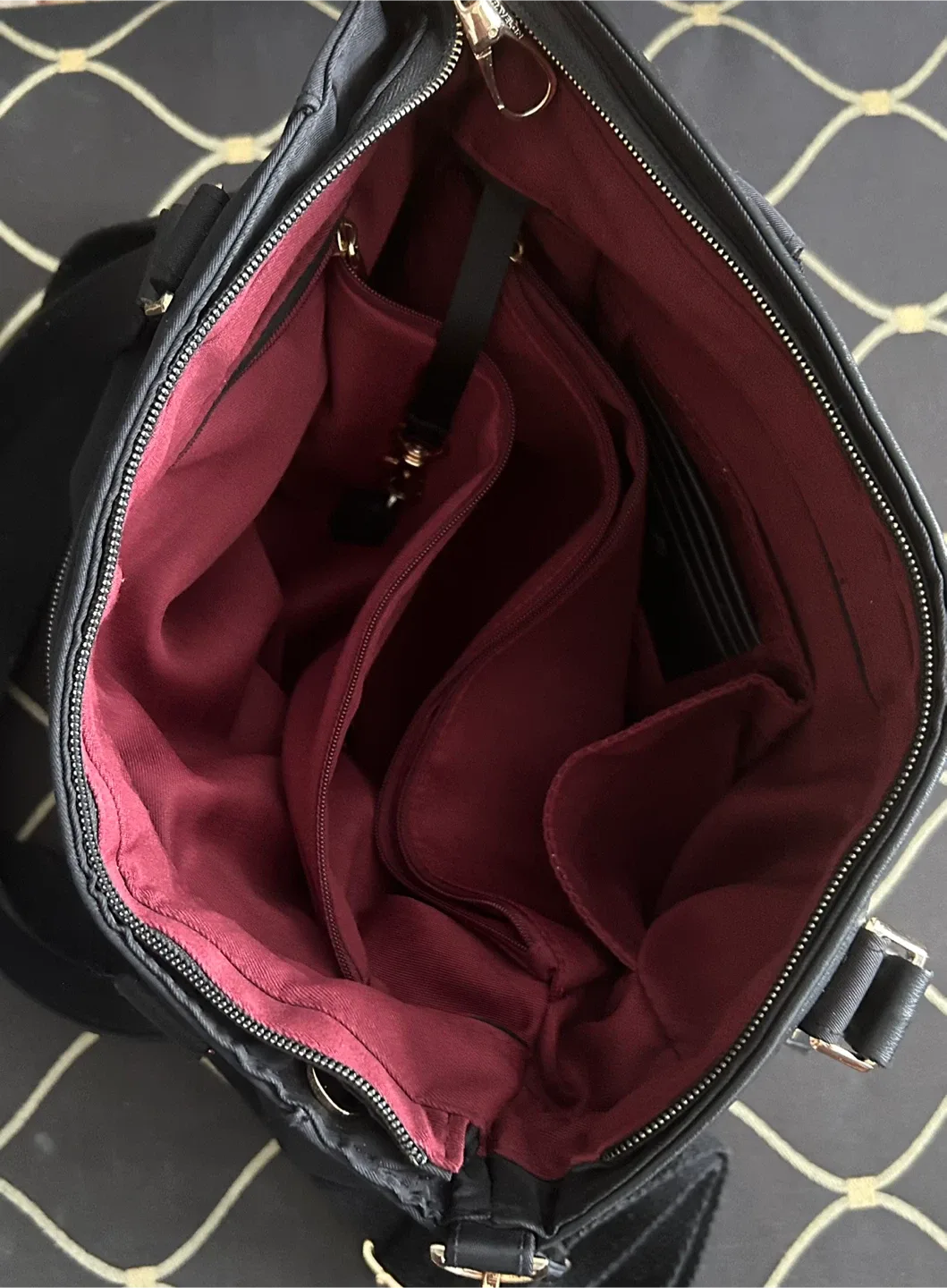 Travelon Anti-Theft Classic Tote, Black image indicator(7)