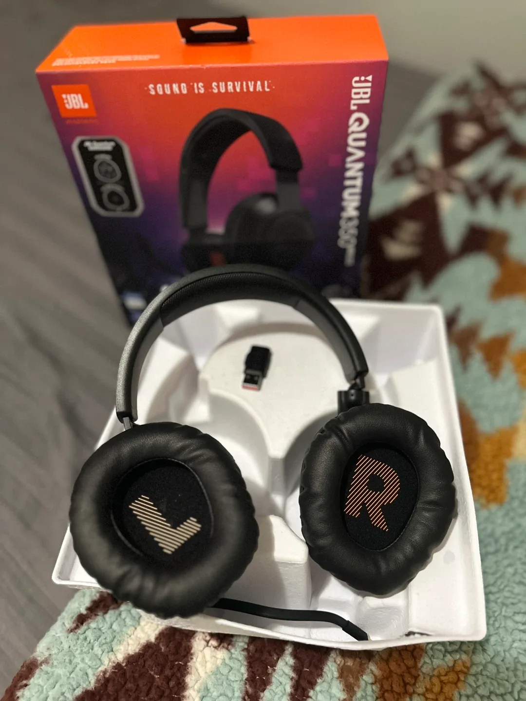 JBL Quantum 350 Wireless Gaming Headset - Black image indicator(4)