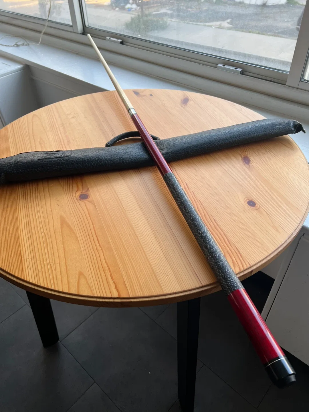 Custom Billiard/Pool Cue Stick with Case - MOVING OUT SALE ✈️✈️ image indicator(4)
