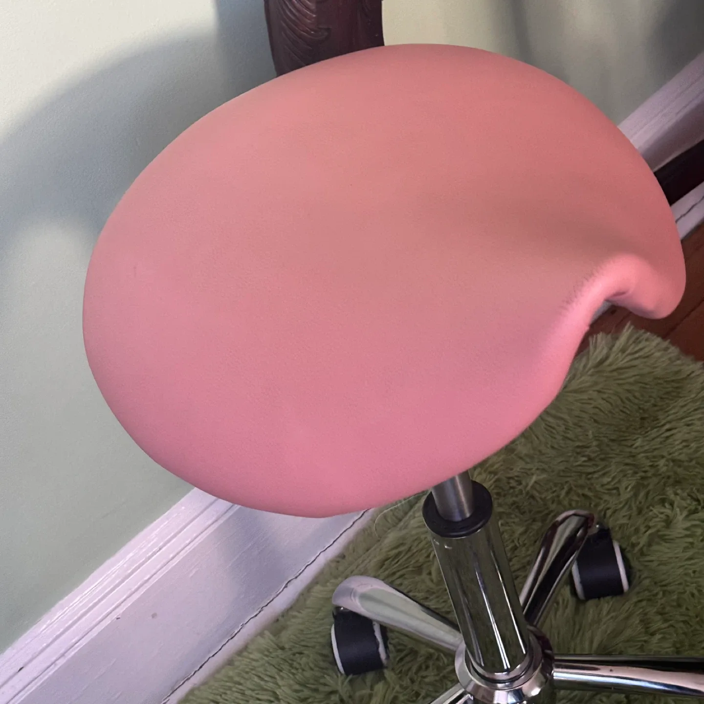 Pink Saddle Stool Chair image indicator(4)