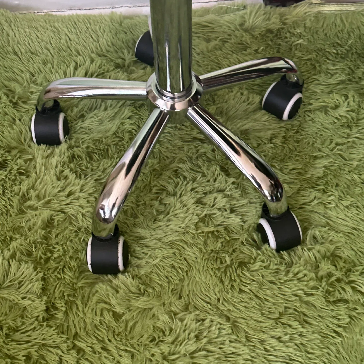 Pink Saddle Stool Chair image indicator(5)