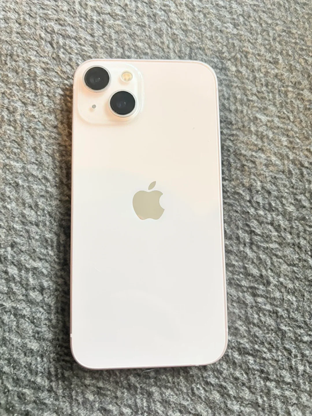 Apple iPhone 13 - 128GB image indicator(2)