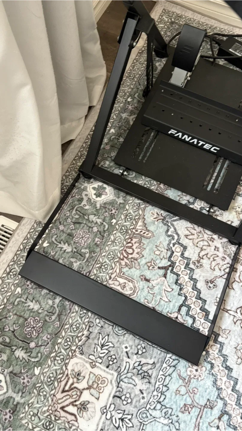 Fanatec McLaren GT3 Racing Simulator Full Set Up image indicator(7)