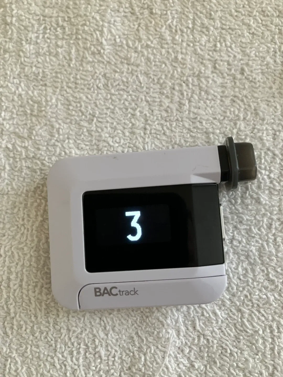 BACtrack Personal Breathalyzer image indicator(5)