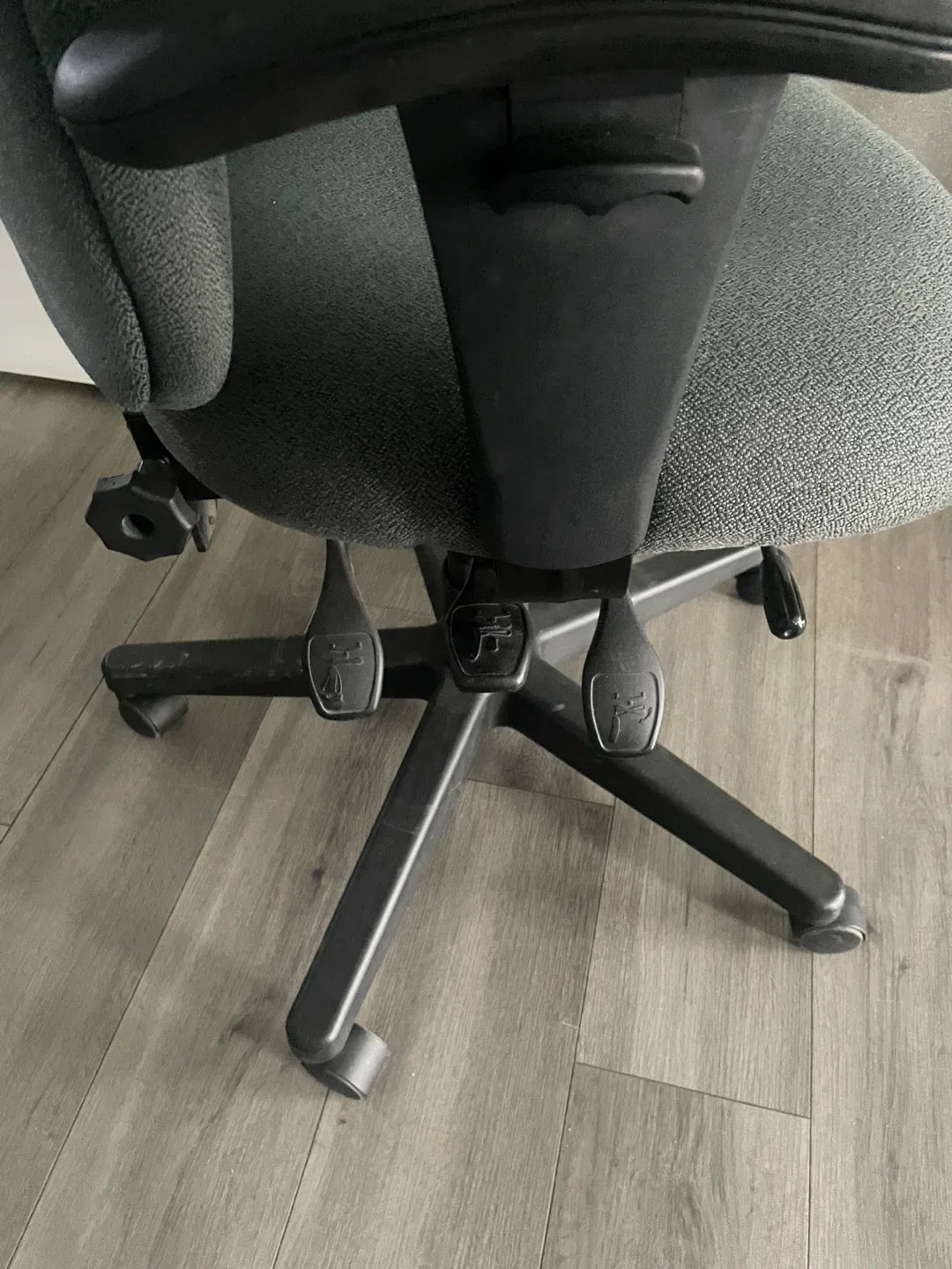 Office Chair image indicator(4)