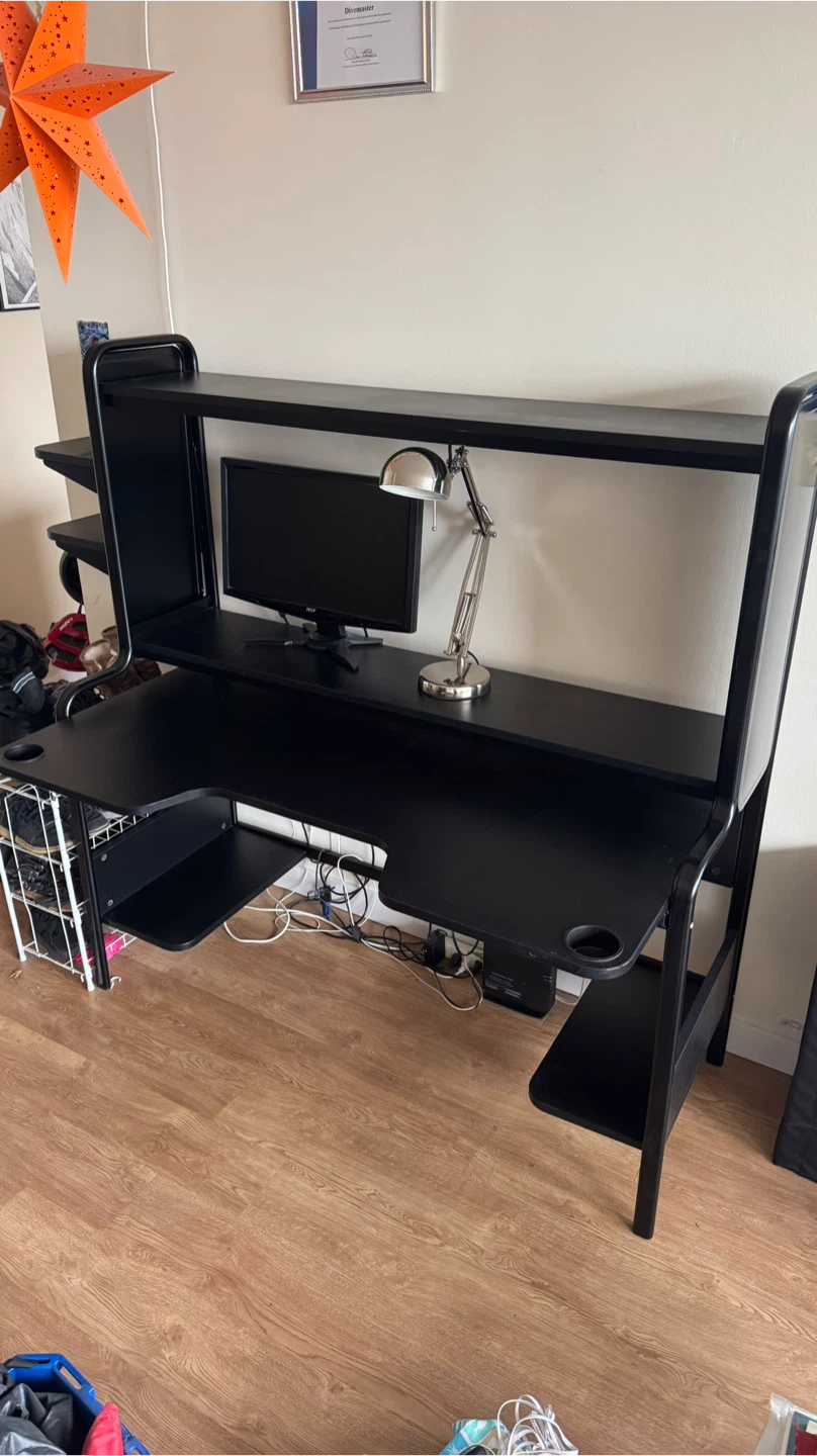 IKEA Fredde Gaming Desk (black) - photo 2