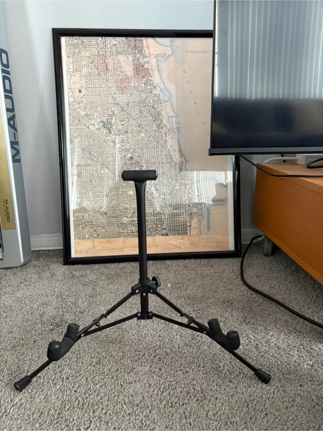 Fender Stratocaster Guitar + Frontman 10G Amp #Cleanout image indicator(6)