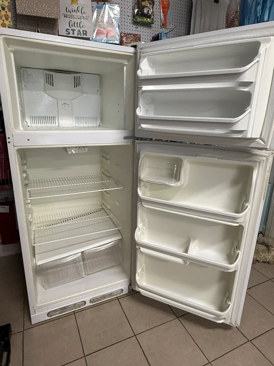 White Refrigerator image indicator(3)