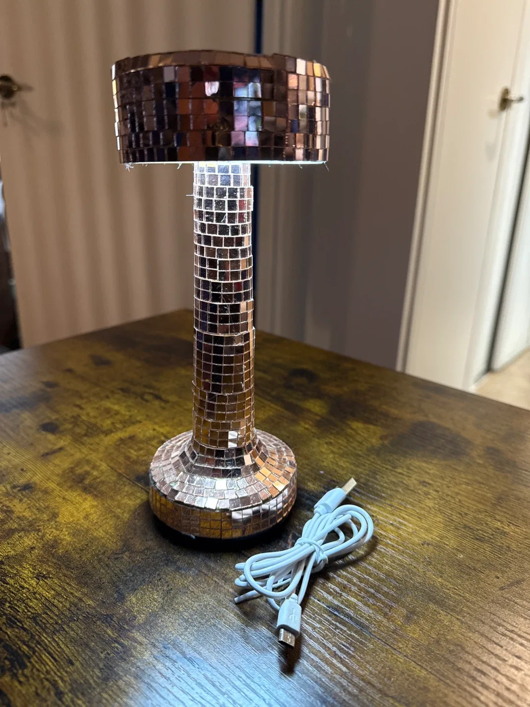 Mosaic Table Lamp - Rose Gold image indicator(2)