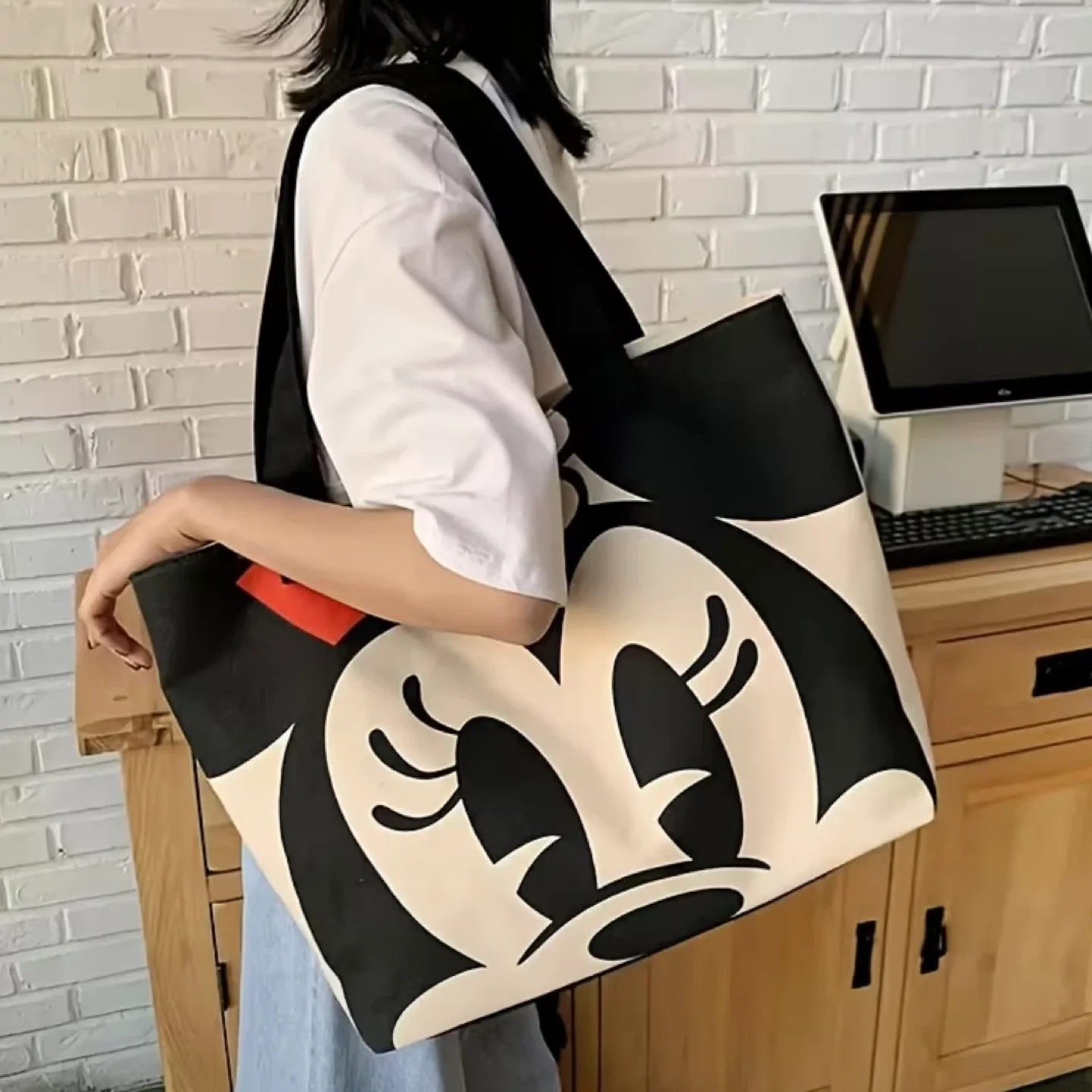 Brand New Large Capacity Minnie Mouse Tote Bag