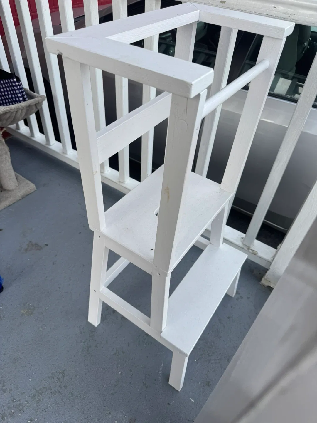 Kids White Learning Tower image indicator(3)