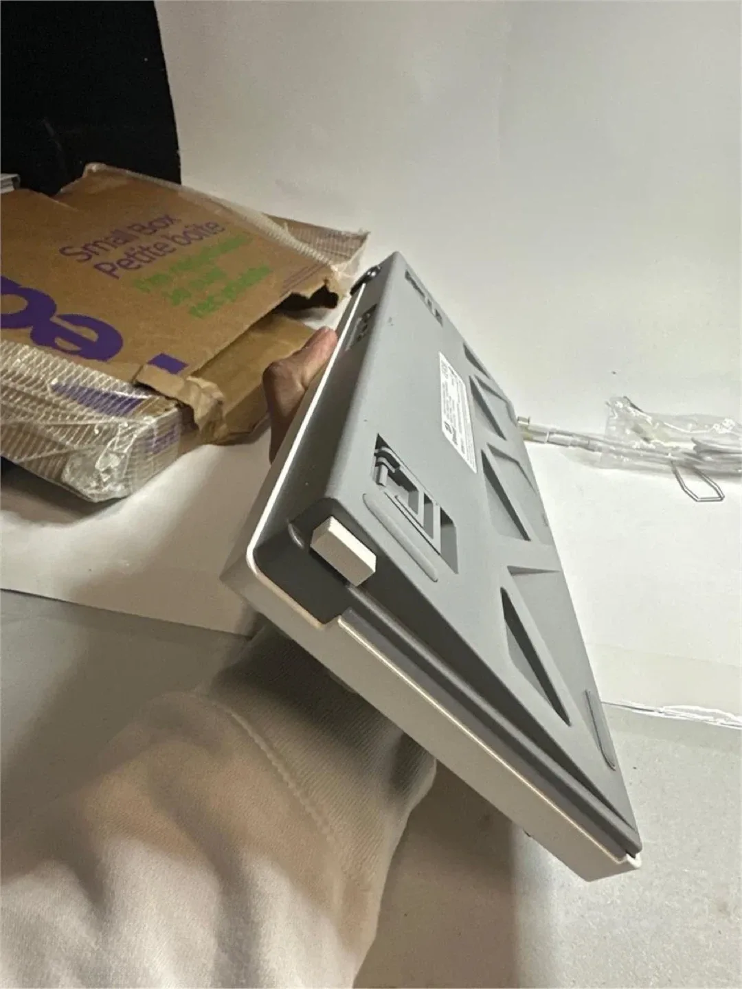 Redragon K734WCG Custom Mechanical Keyboard image indicator(7)