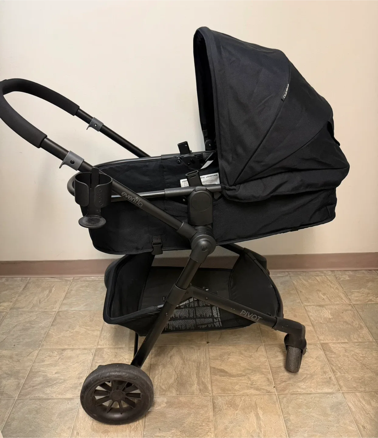 Evenflo Pivot Modular Travel System with Car Seat – Casual Grey