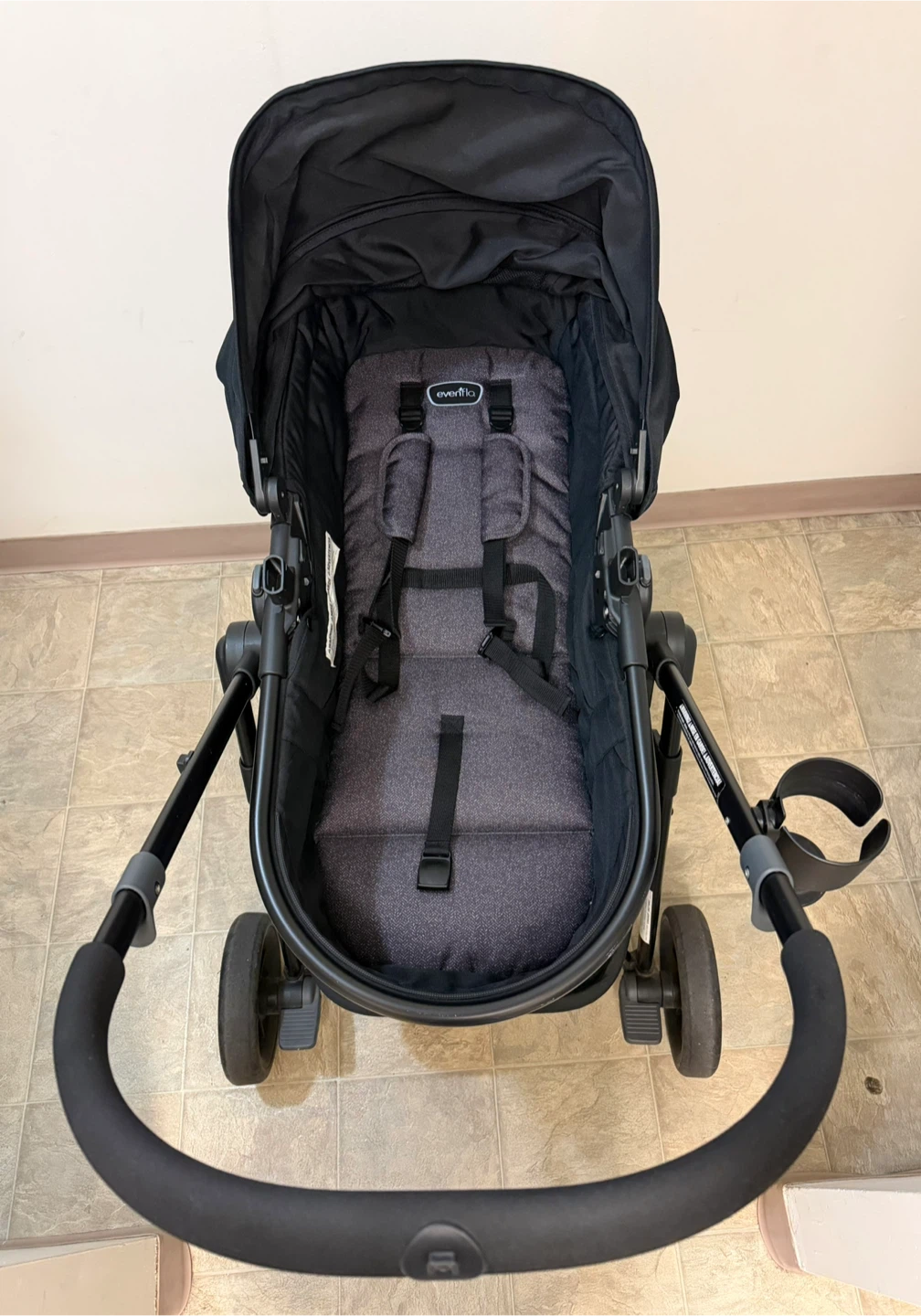 Evenflo Pivot Modular Travel System with Car Seat – Casual Grey - photo 3