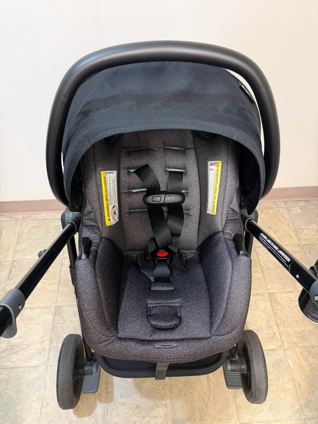 Evenflo Pivot Modular Travel System with Car Seat – Casual Grey - photo 5