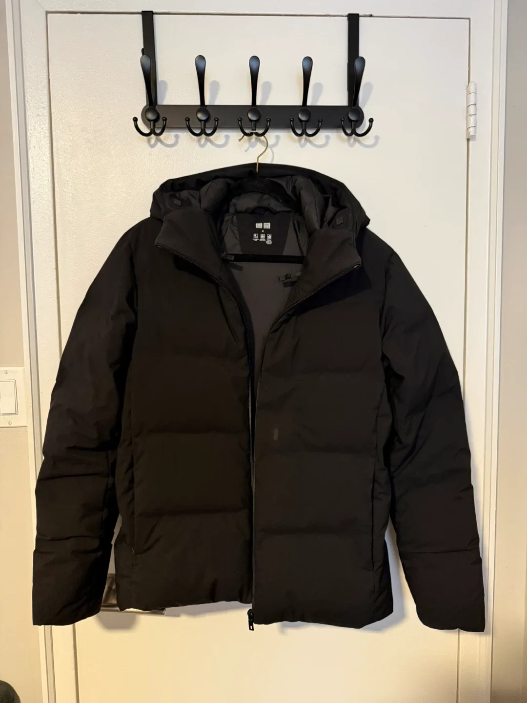 Uniqlo Seamless Down Jacket - Size M