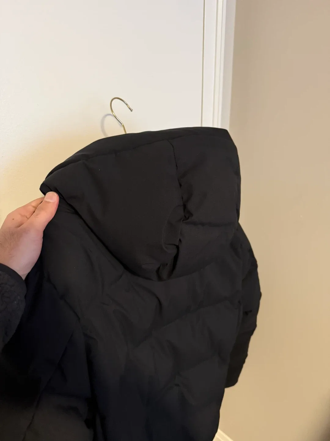 Uniqlo Seamless Down Jacket - Size M image indicator(7)