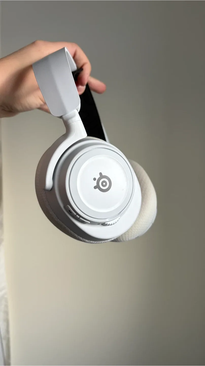SteelSeries Arctis Nova 7 Wireless Headset - White image indicator(4)