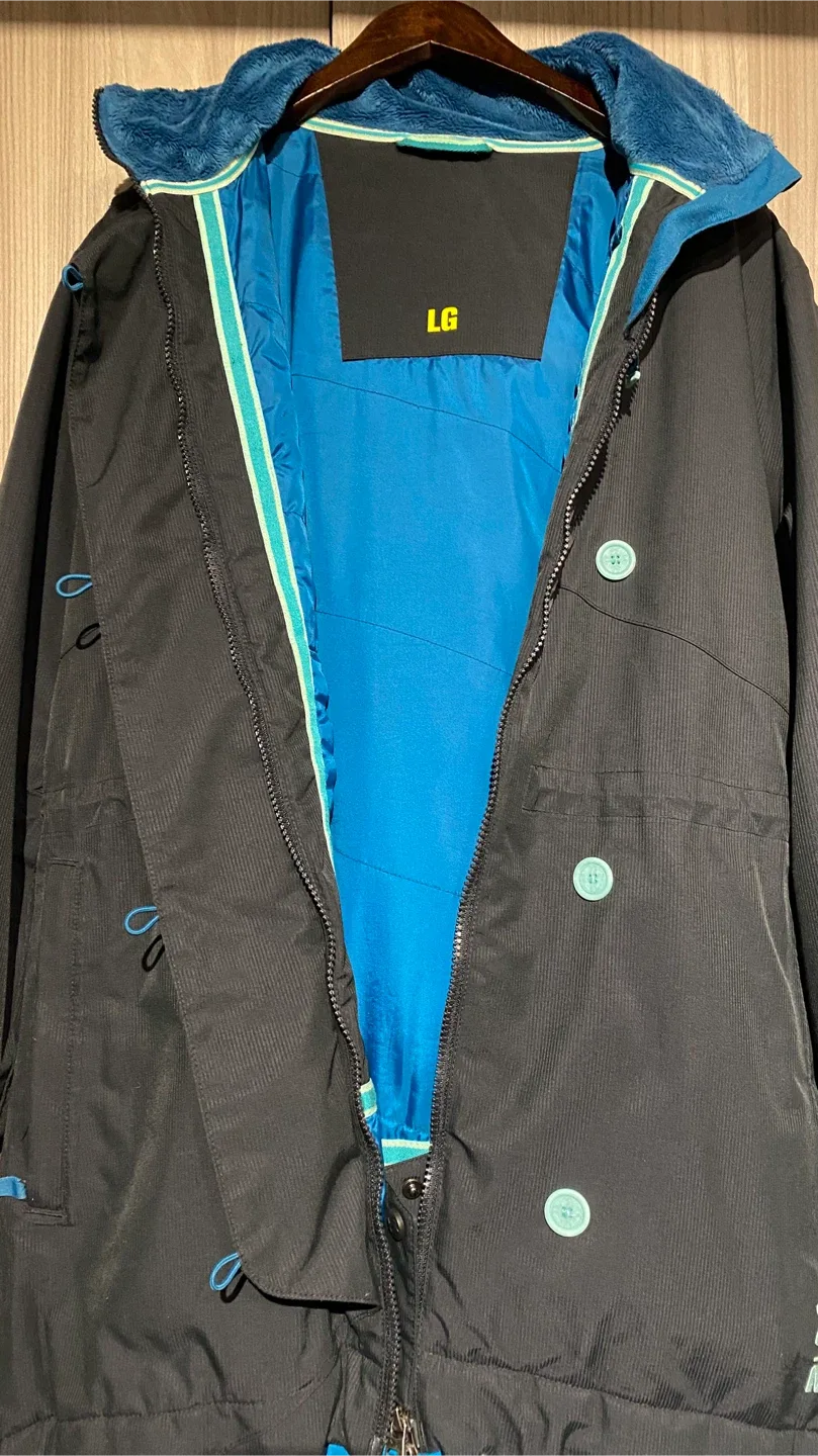 Under Armour MTN Jacket image indicator(8)
