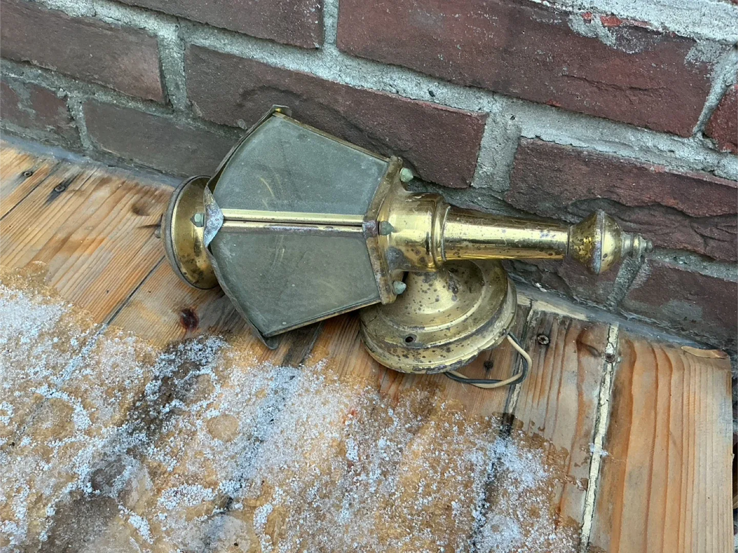 Vintage Coach Light ‘ image indicator(10)